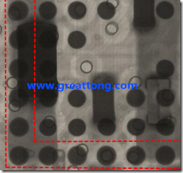 BGA錫球尺寸小于0.4mm，采用降低BGA內圍襲球的錫膏量所得到X-Ray，稍微留意一下可以發(fā)現最外圈的錫量(圓的直徑)比其他內圍的錫球上的錫量來得多一點點。也就是外圈的黑色圓形直徑比內圈的圓形來得大一點點。
