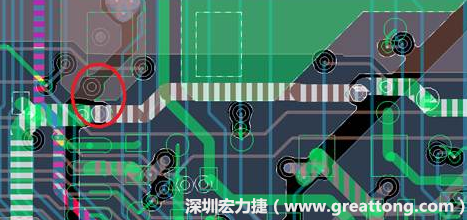 慢慢確認(rèn)CAF發(fā)生的位置后，可以配合Gerber查看PCB的結(jié)構(gòu)是否有通孔太近或是線路太近的問(wèn)題。