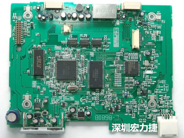 大面積PCB若電子元器件數(shù)量多、重量較重，板材強(qiáng)度不夠時(shí)容易產(chǎn)生PCB中央部凹陷問(wèn)題。