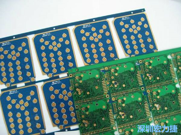 PBC與HDI等硬質(zhì)載板因應(yīng)不同構(gòu)型的結(jié)構(gòu)組裝需求，能做的彈性設(shè)計有限，必須搭配FPC軟板進行整合設(shè)計。